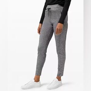 Lululemon Engineered warmth jogger full length